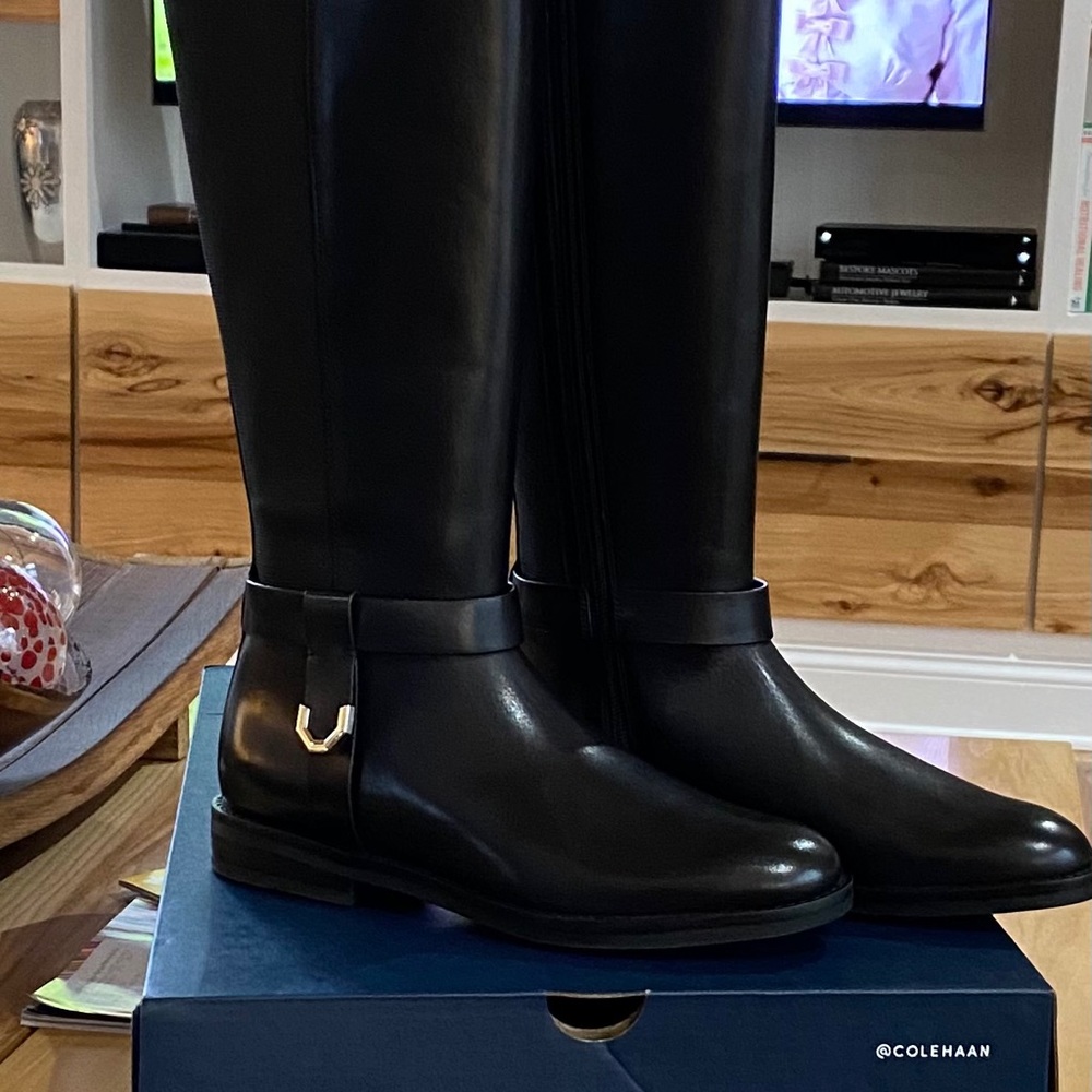 ⛄️NWT Cole Haan boots 6.5 - Picture 2 of 4